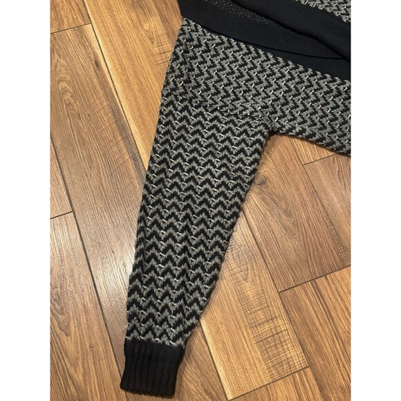 Vintage 80’s 90’s Cardigan Men’s M Black White Geometric Pattern Acrylic Knit - Picture 4 of 6